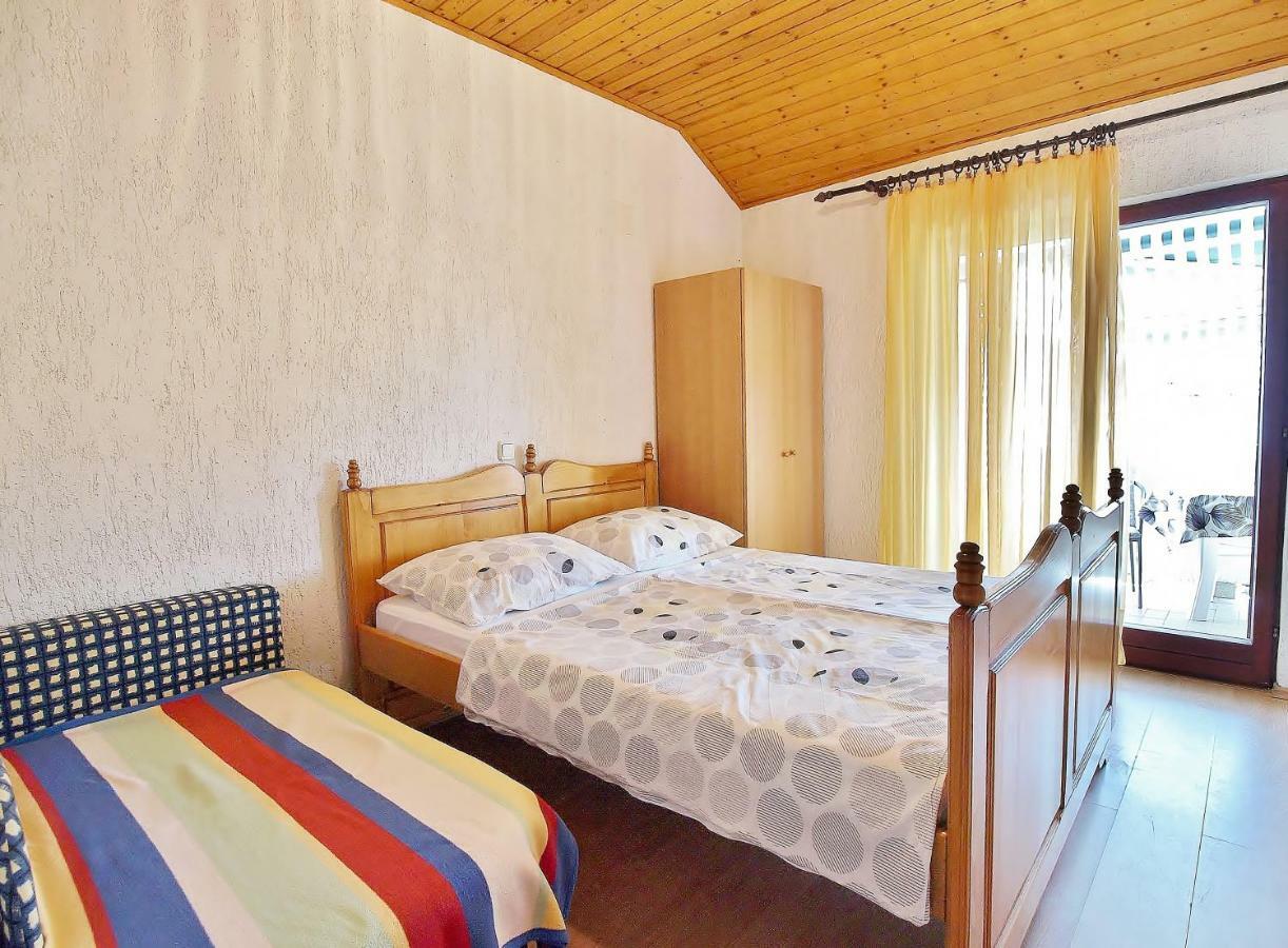 Apartmani Danijela Лопар Экстерьер фото